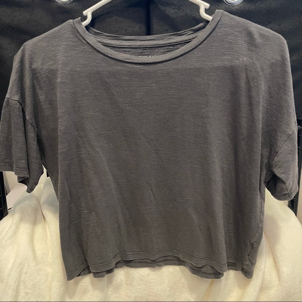 AE cropped tee